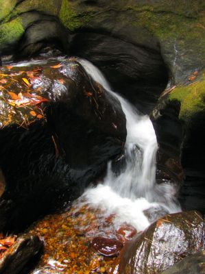 slot canyon falls 
