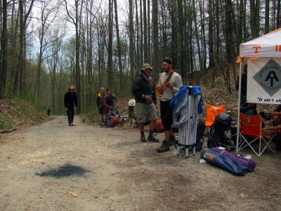 The hikers were very helpful, they unloaded my stuff for me

