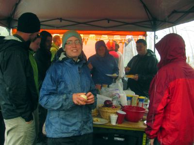 Lunch is served !!  Hot dogs, burgers, all the trimmings,, still not out of anything yet,, 
