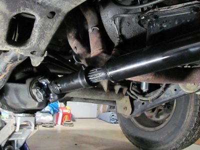 driveshaft mounted to front diff
