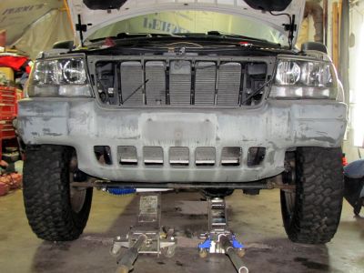Front bumper lower part trimmed 
