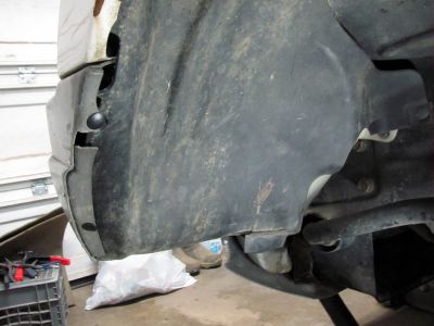 Driver  side inner fender  mounted 
