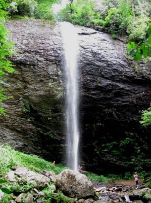 Douglas Falls (North Carolina)
Taken 7-10-2011
