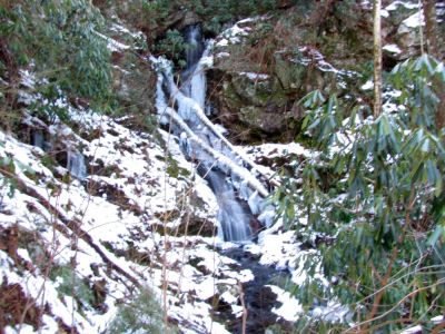 Simmons Branch Falls  (lower)
Taken 2-20-2010  (frozen) 
