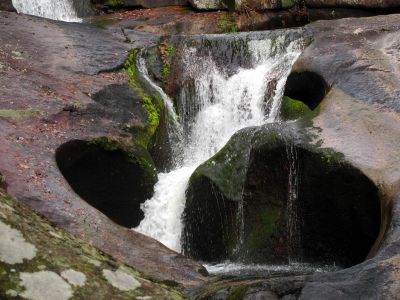 Closeup of one of the potholes (Taken 12-19-2012)
