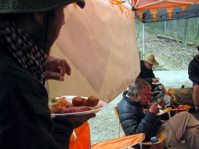 Friday night supper was two 10+ pound hams, chicken breasts, yams with pineapple, cinnamon, brown sugar, etc etc, peas, salad, zucchini squash, and some other things I can`t even remember it all,, oh and homemade breads,, 
