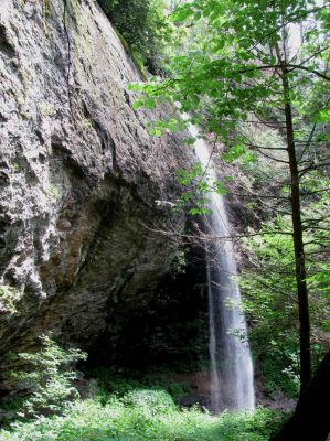 Douglas Falls (North Carolina)
Taken 7-10-2011
