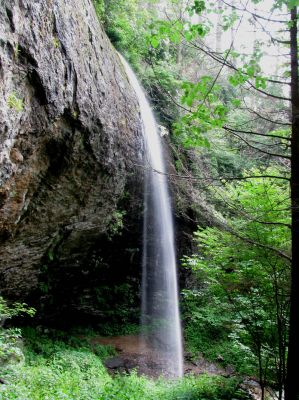 Douglas Falls (North Carolina)
Taken 7-10-2011
